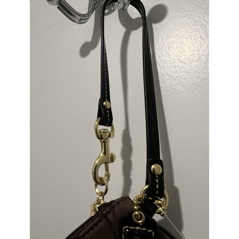 Coach Corner Zip Wristlet in Signature Canvas w/ Stripe in Walnut/Black NWT $58 - Picture 4 of 8